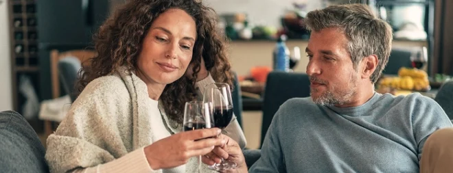Die Atmosphäre den Übergang vom Dating zur Beziehung besprechen